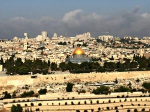 7 Reasons Why You Should Visit Israel With a Group