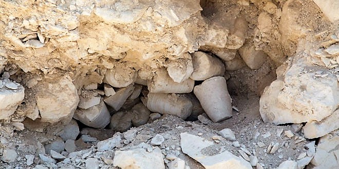 Ancient Chalkstone Workshop Discovered Lower Galilee